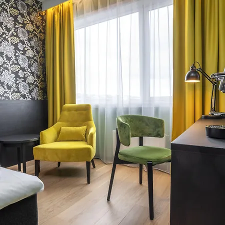 希尔科内斯多恩酒店 4* 希尔科内斯