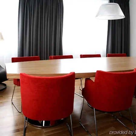 希尔科内斯多恩酒店